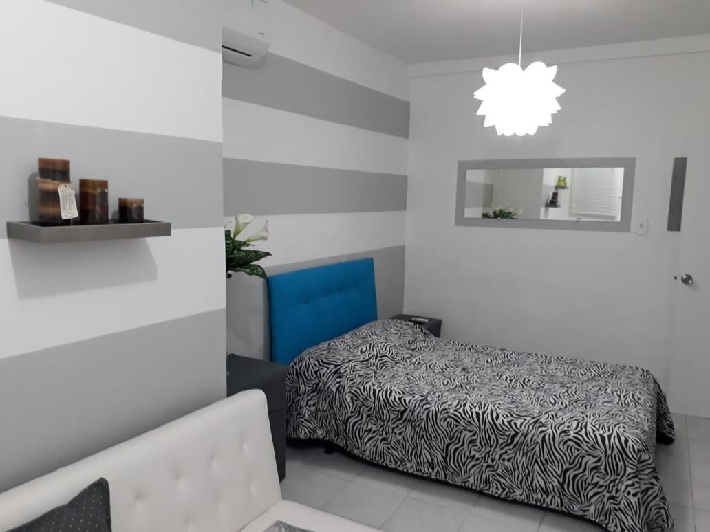Isla Verde Apt Two-Bedroom Сан-Хуан Экстерьер фото